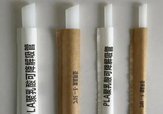 “新歡與舊愛(ài)”的對(duì)比，PLA吸管與紙吸管的碰撞
