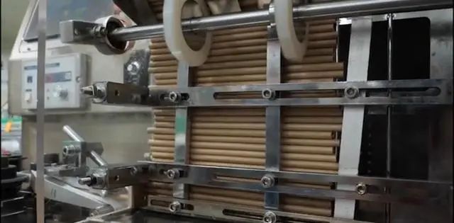 火“爆”一時的紙吸管，漸漸落寞，降解吸管成主流